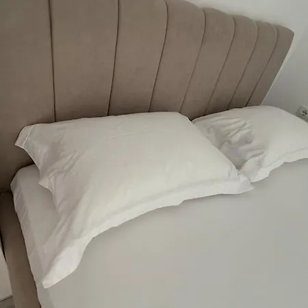 Brand New 2 *